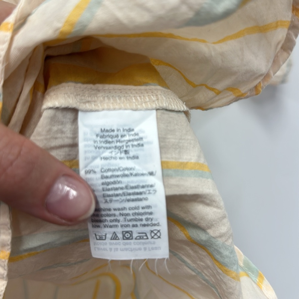 Madewell yellow Smocked Mockneck Top in Stripe
s - Picture 7 of 9
